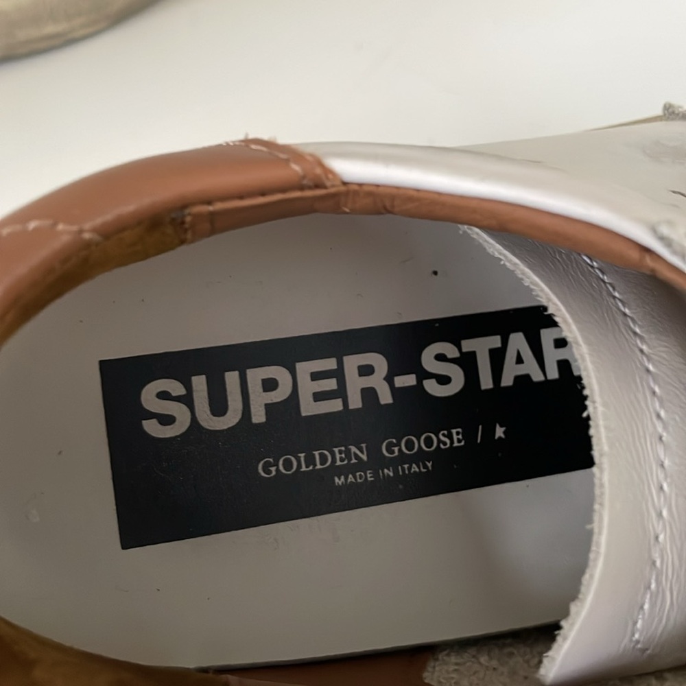 SOLD Golden Goose | Superstar Low Top Sneaker - Picture 4 of 8